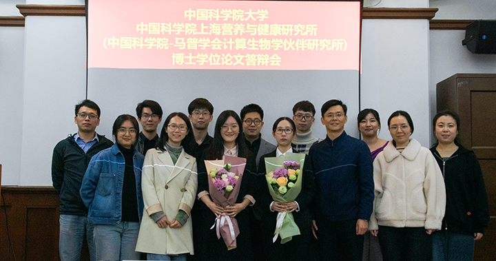 2020/GroupPhoto_YangLab_3.jpg